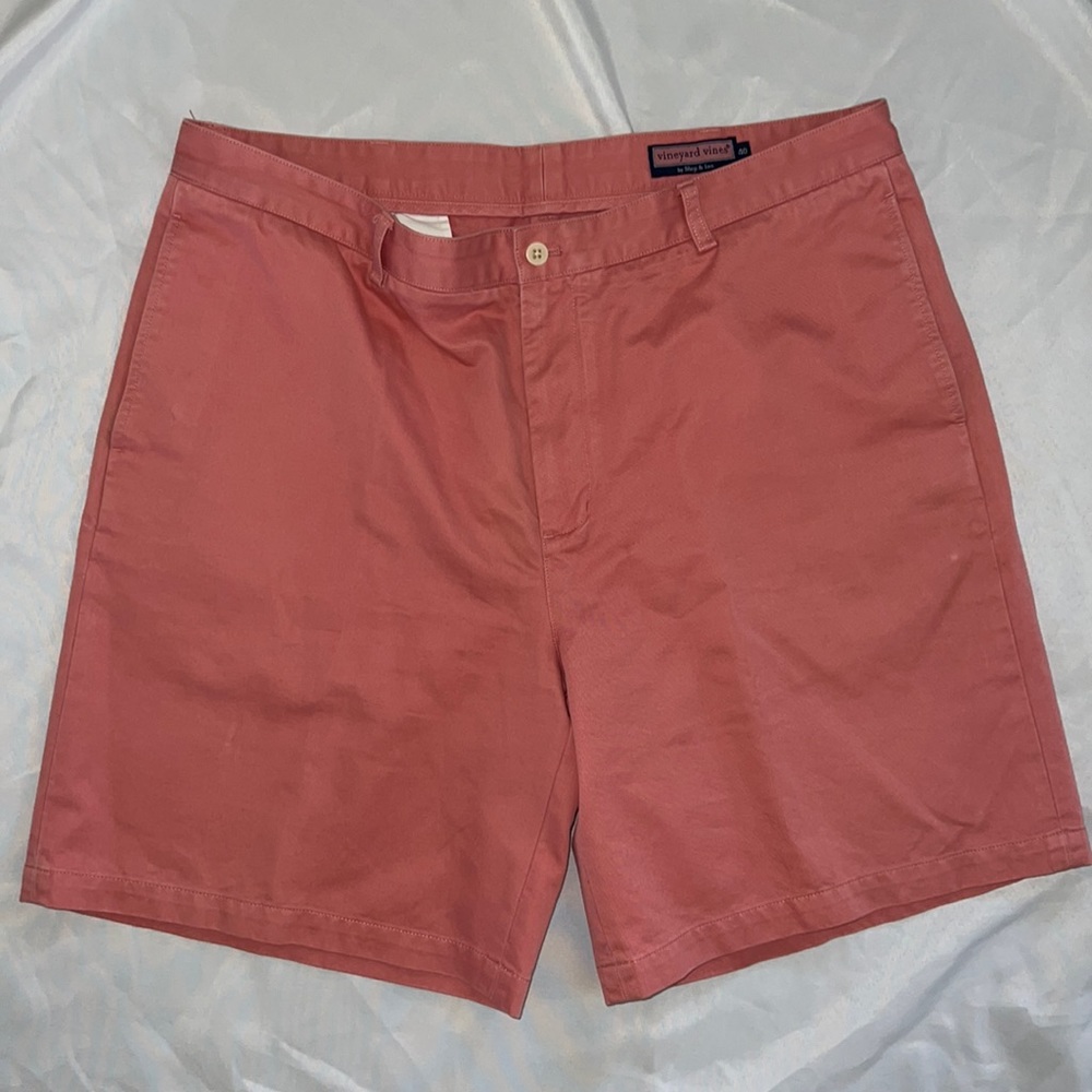Vineyard Vines mens Size 40 shorts